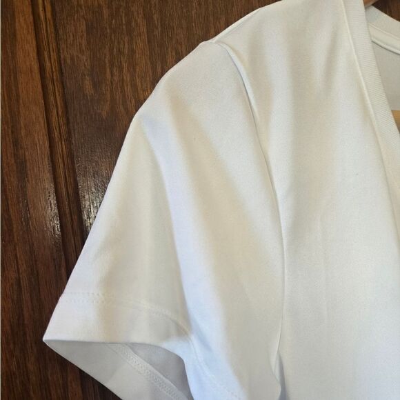 Under Armour Heat Gear Loose Fit V Neck Polyester T Shirt - Picture 5 of 9